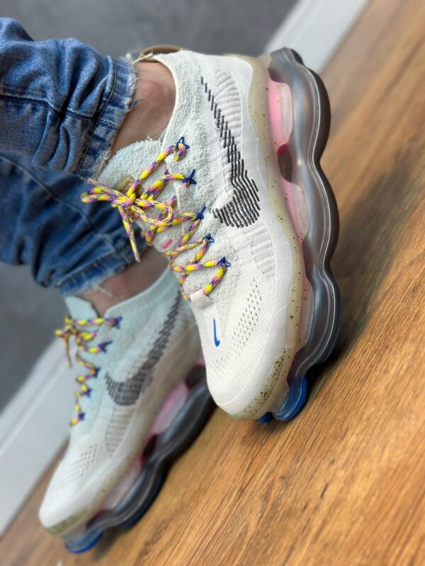 Tênis Nike Air Max Scorpion - Branco e Amarelo