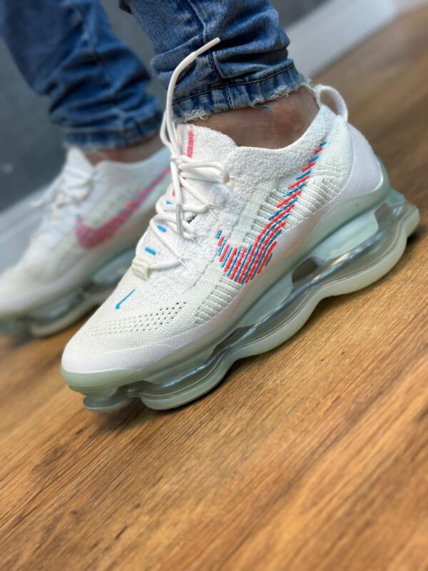 Tênis Nike Air Max Scorpion - Branco e Rosa