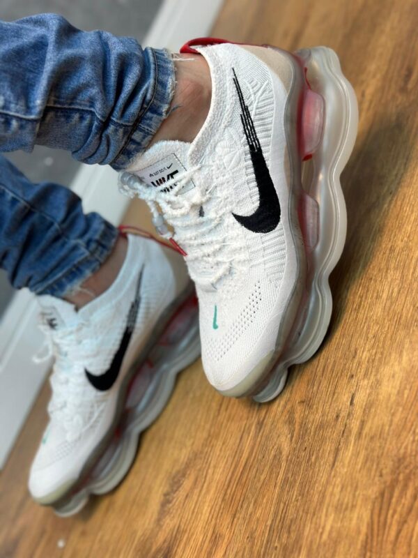 Tênis Nike Air Max Scorpion - Branco e Vermelho