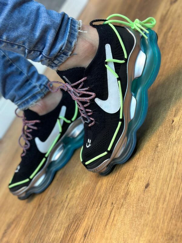 Tênis Nike Air Max Scorpion - Preto e Neon