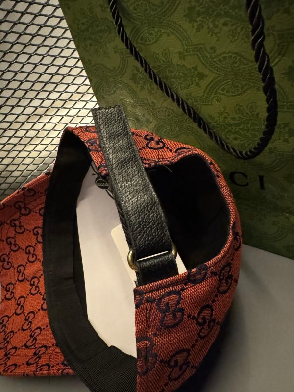 Boné Gucci GG Supreme Canvas Vermelho - Image 2