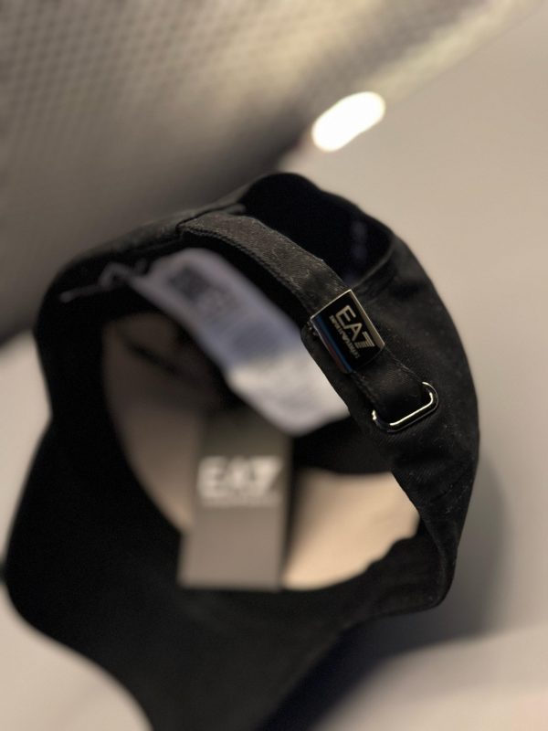 Boné Armani Preto & Branco - Branco no Preto - Image 6