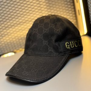 Boné Gucci GG Supreme