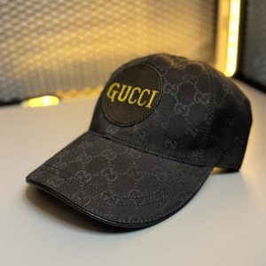 Boné Gucci GG Supreme Preto com Patch Bordado