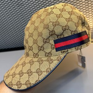 Boné Gucci GG Supreme com Faixa Web Verde e Vermelha