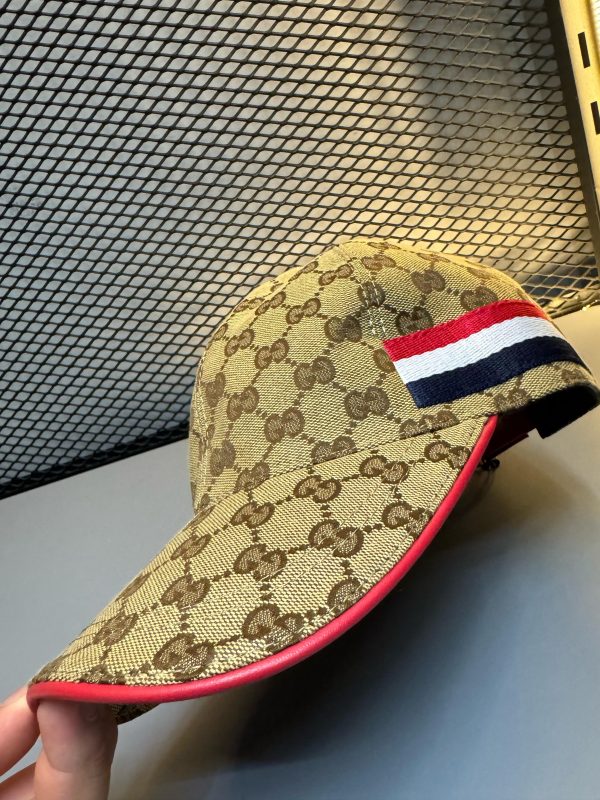 Boné Gucci GG Supreme com Faixa Web Tricolor - Image 3