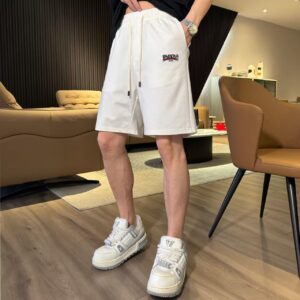 Bermuda Balenciaga Paris prêmio