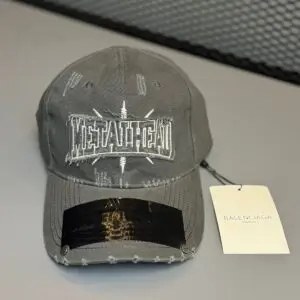 Boné Balenciaga Metalhead Destroyed prêmio