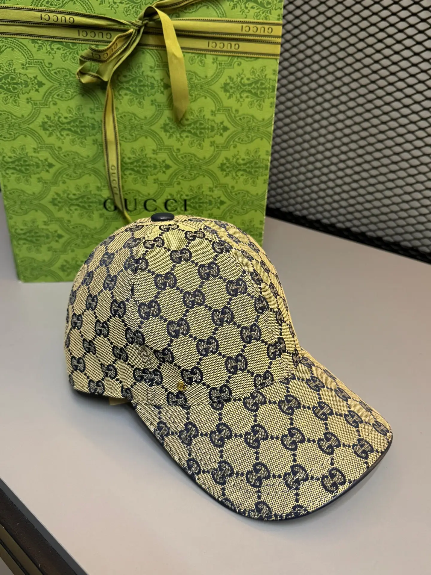 Boné Gucci prêmio - Imagem 3