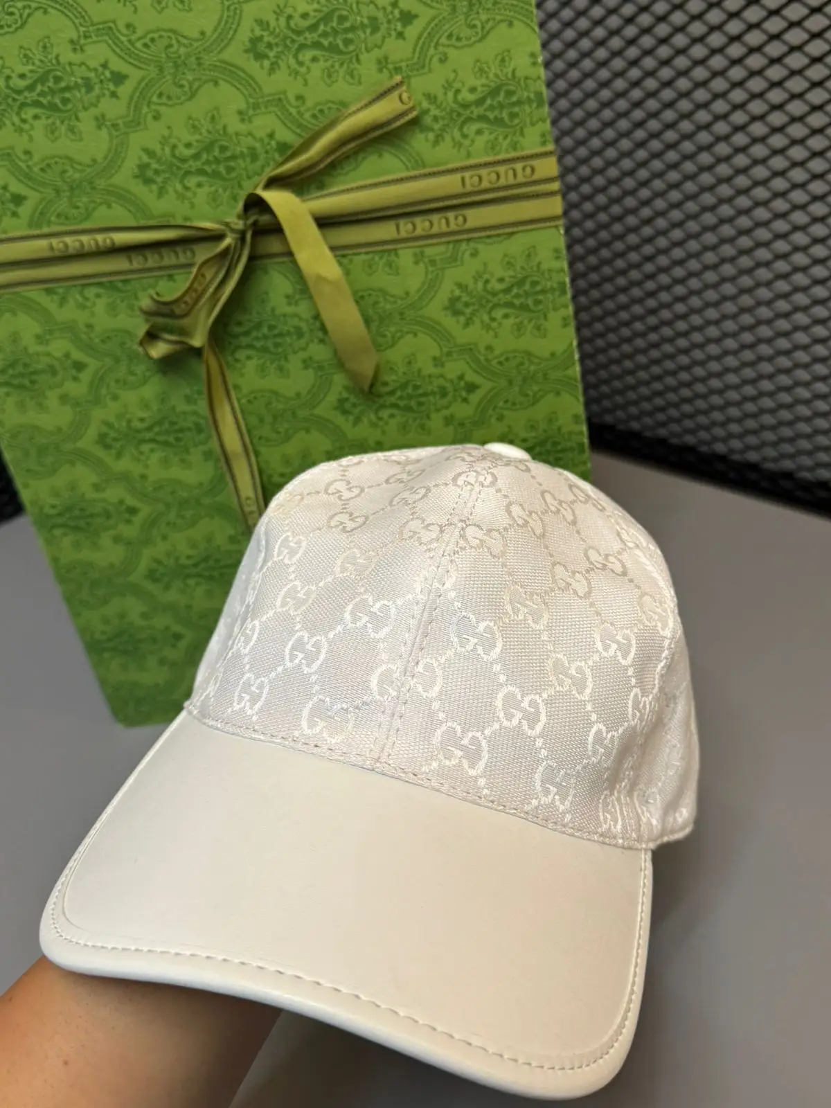 Boné Gucci prêmio - Imagem 4