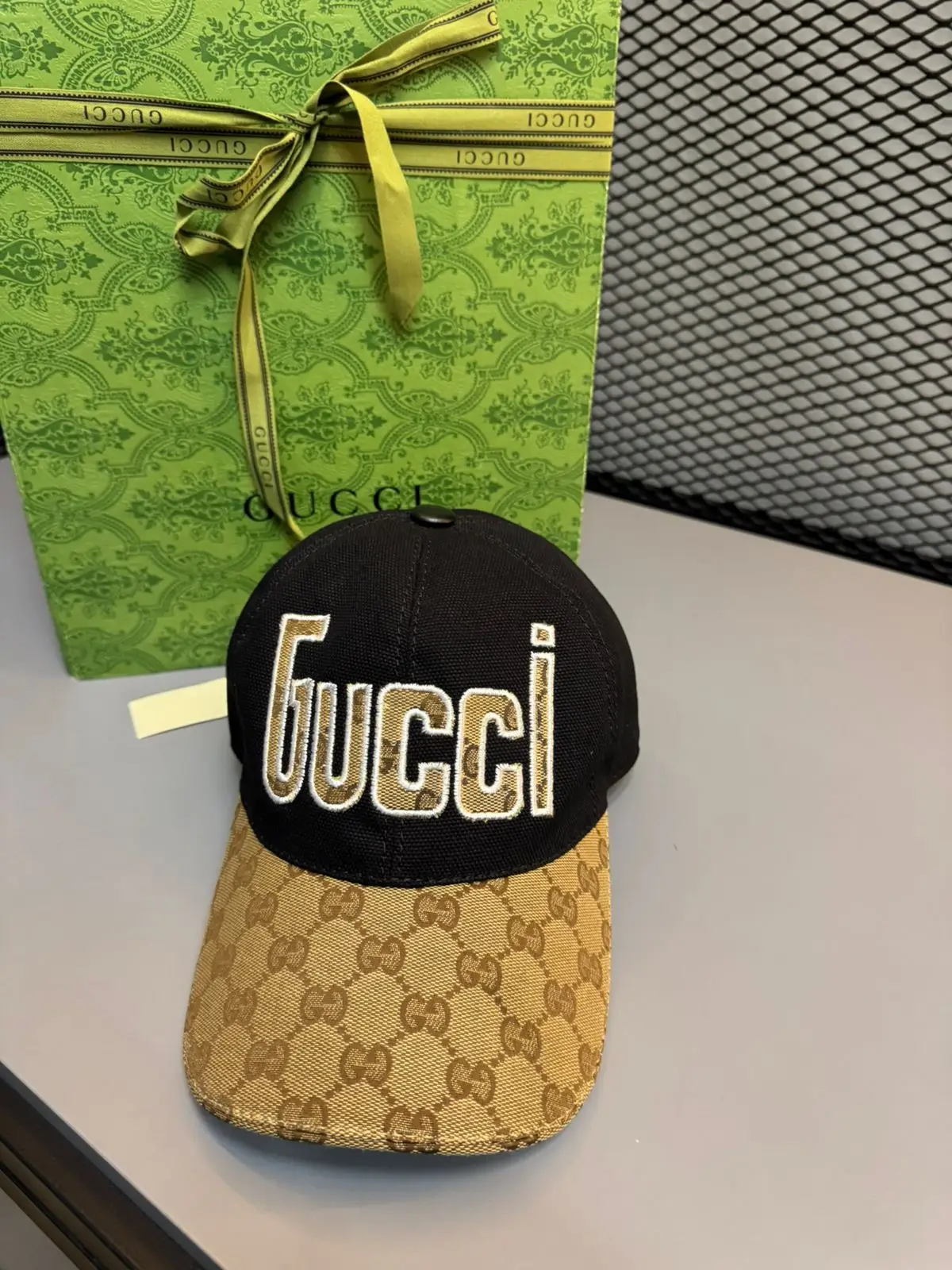 Boné Gucci prêmio