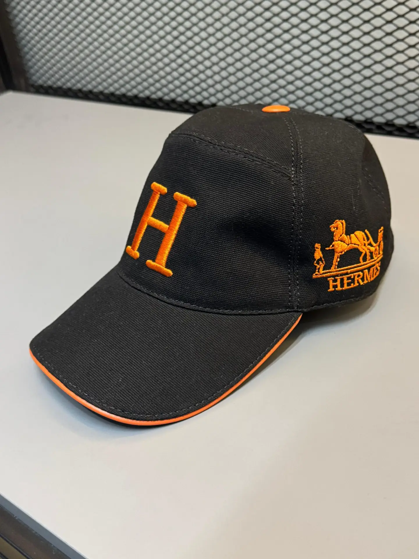 Boné Hermes H Prêmio - Imagem 3