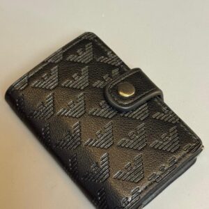 Carteira Gucci GG Embossed