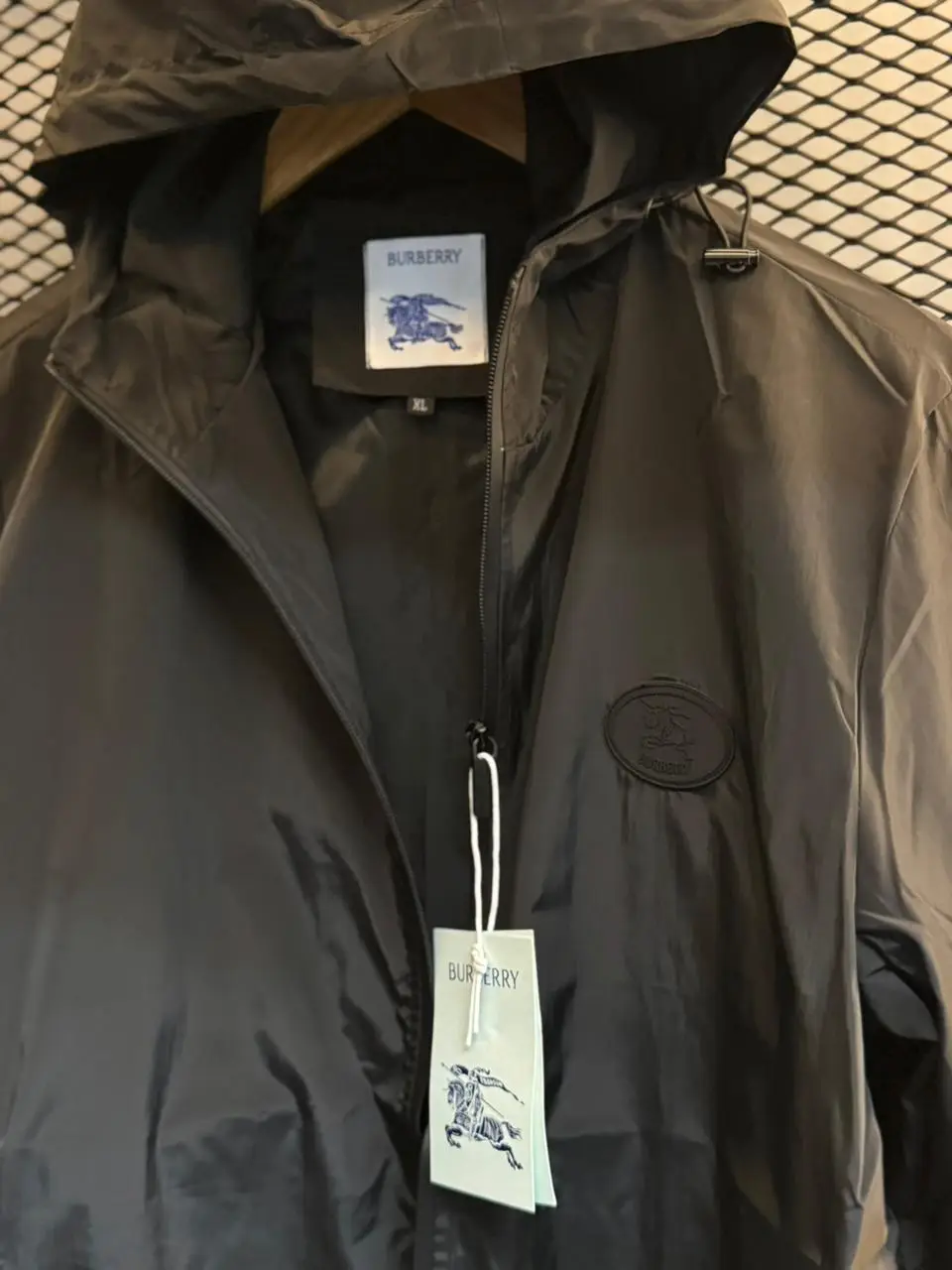 Jaqueta importada prêmio Burberry - Imagem 7