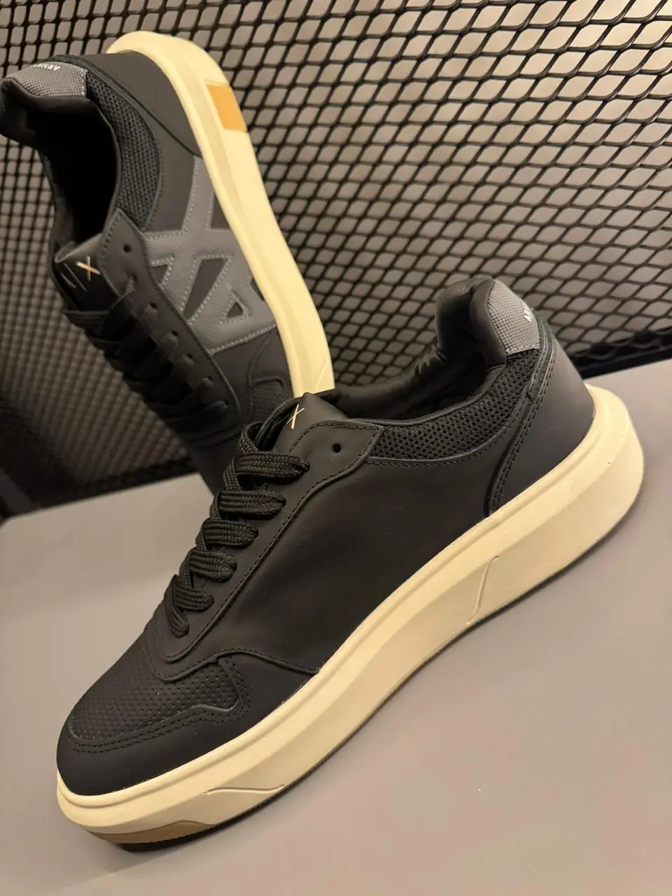 Tênis Armani Exchange A|X - Imagem 2