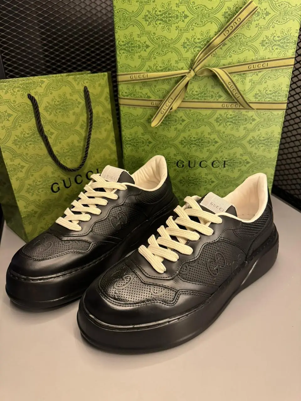Tênis Gucci GG Embossed Platform