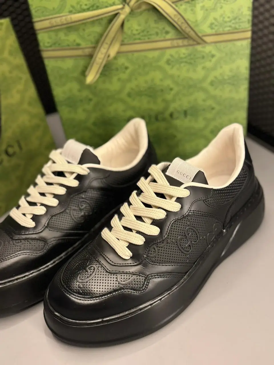Tênis Gucci GG Embossed Platform - Imagem 3