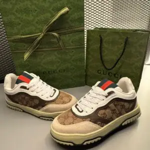 Tênis Gucci GG Web Stripe