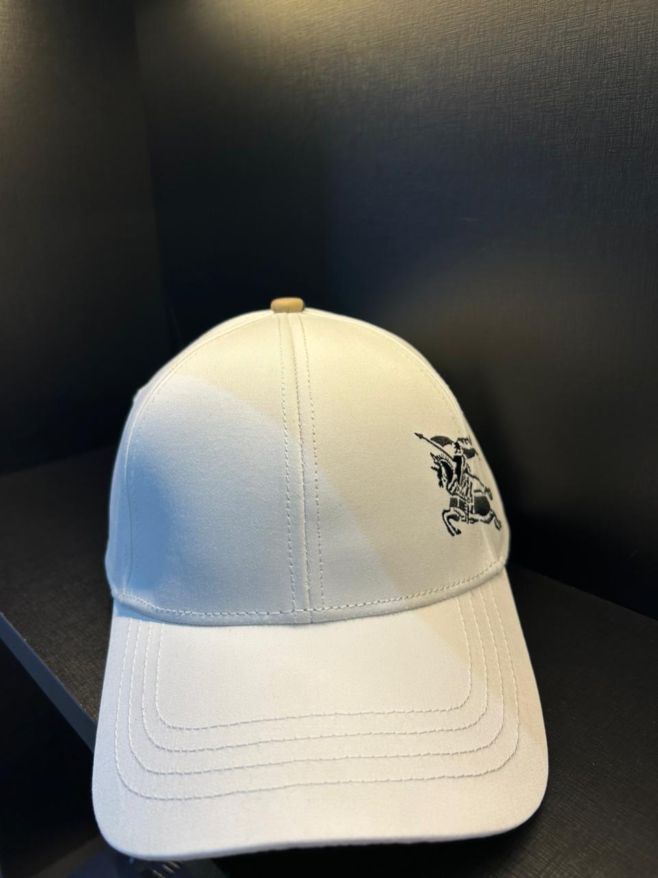 Boné Burberry Ekd Emblema Bordado Premium - Imagem 5
