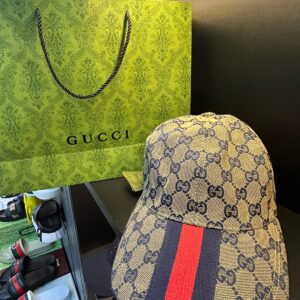 Boné Gucci GG Supreme