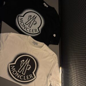 Camiseta Moncler – Big Logo Gradient Edition