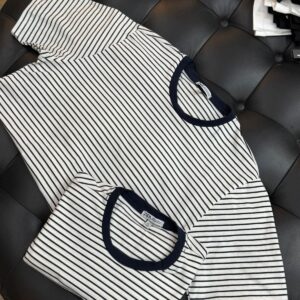 Camiseta Zara Listrada Gola Azul escuro