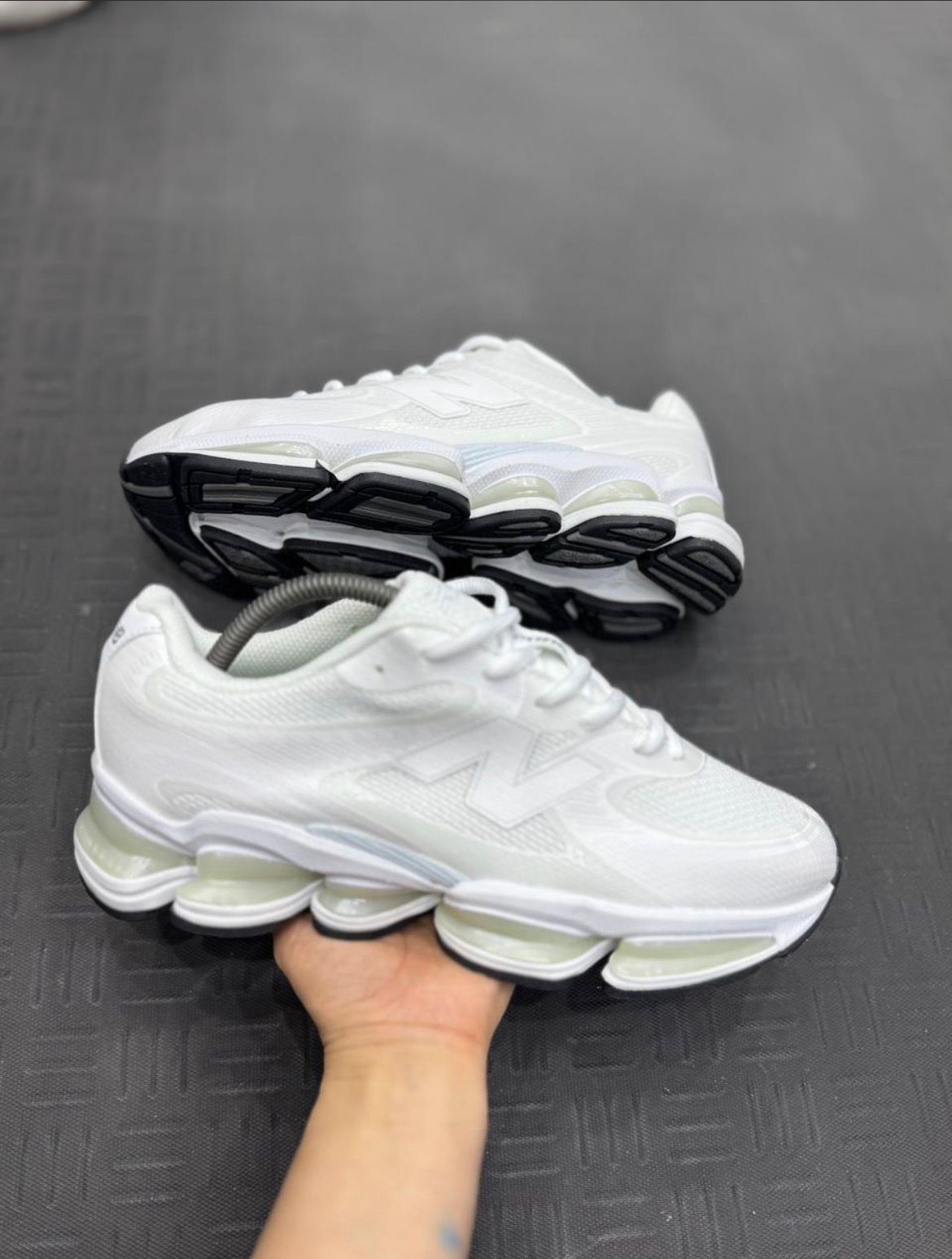 Tênis New Balance 9060 - Imagem 4