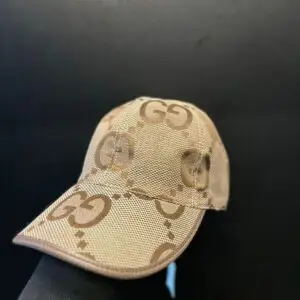 Boné Gucci Canvas Monograma GG com Fecho Ajustável Fita Web – Bege