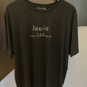 Camiseta Louis Vuitton Premium com Logo Frontal em Strass