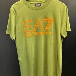 Camiseta EA7 Emporio Armani Verde Oliva com Logo Laranja