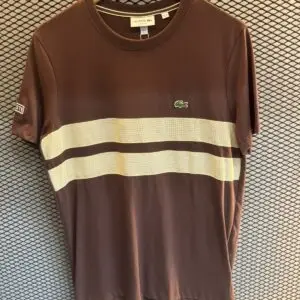 Camiseta Lacoste Marrom