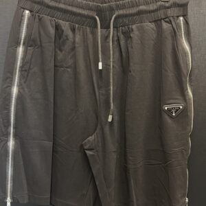 Bermuda Prada Casual com Zíper Lateral