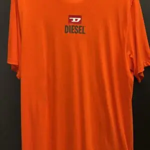 Camiseta Diesel Box Logo Graphic - Estilo Urbano Moderno
