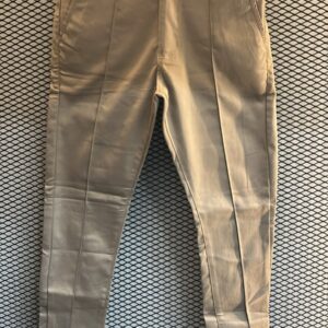 Calça Alfaiataria em Sarja Boxer Jeans com Ajustador Lateral – Caqui