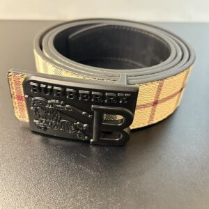 Cinto Burberry Com Placa