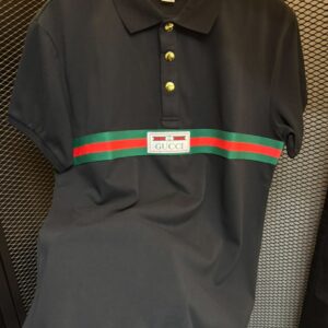 Camisa Polo Gucci Masculina Preta com Faixa Web e Botões Dourados