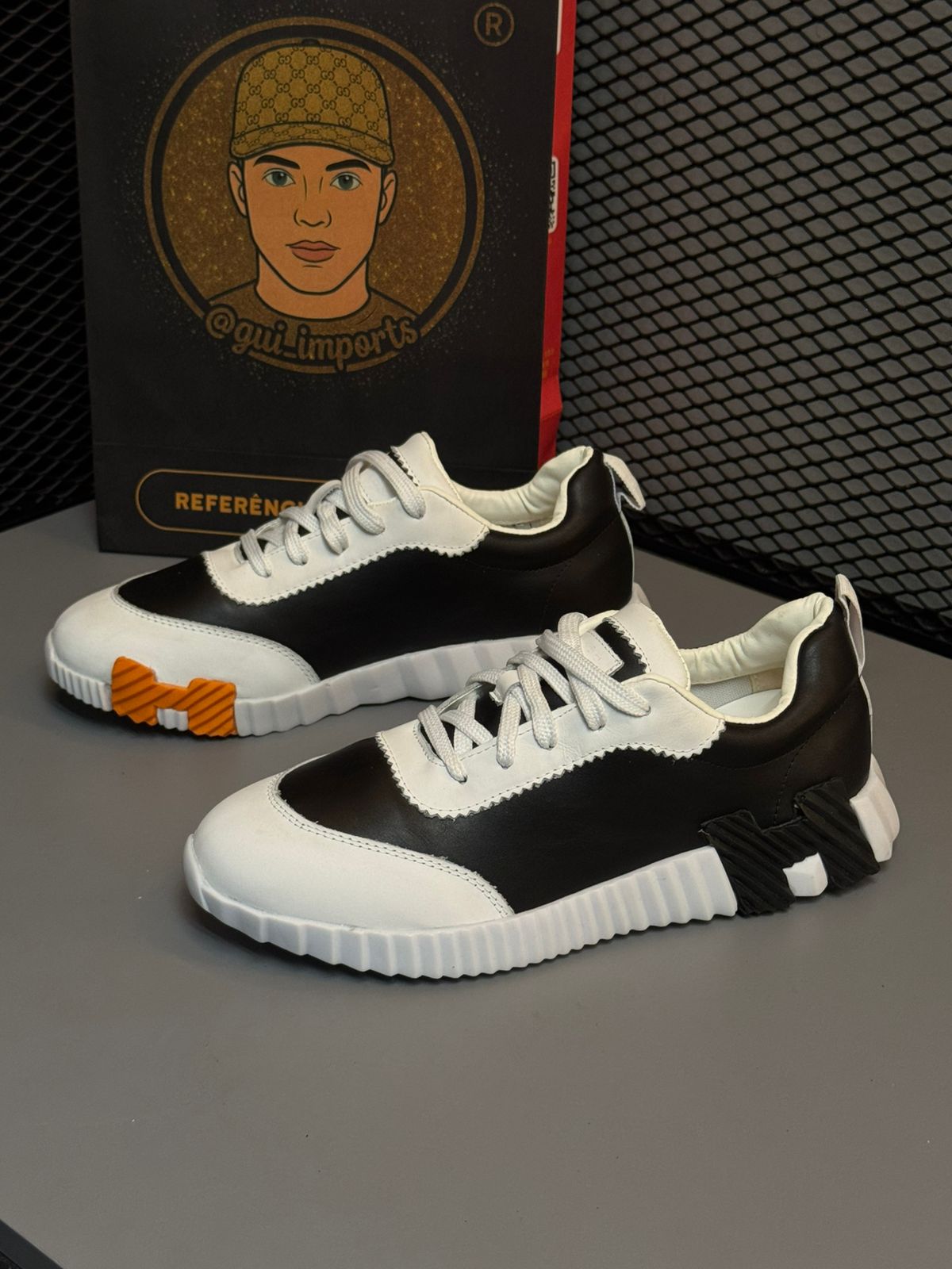 Tênis Hermés Preto e Laranja - Imagem 3