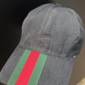 Boné Gucci Cinza Escuro
