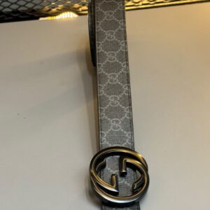 Cinto com Monograma Estampado e Fivela GG Preta